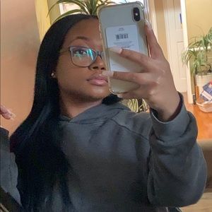 Meet your Posher, Kayla